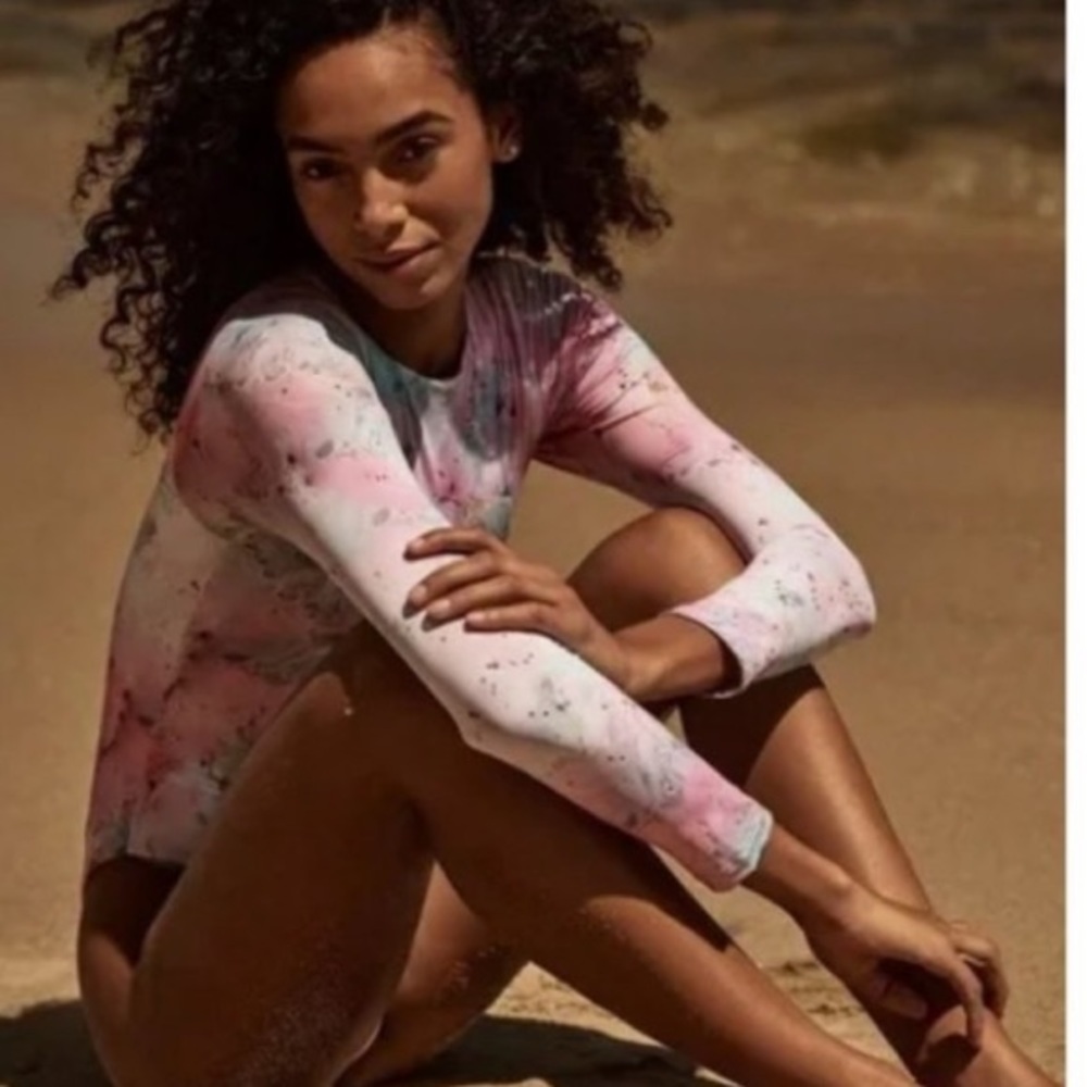 Boamar marble waves one piece size large new without tags